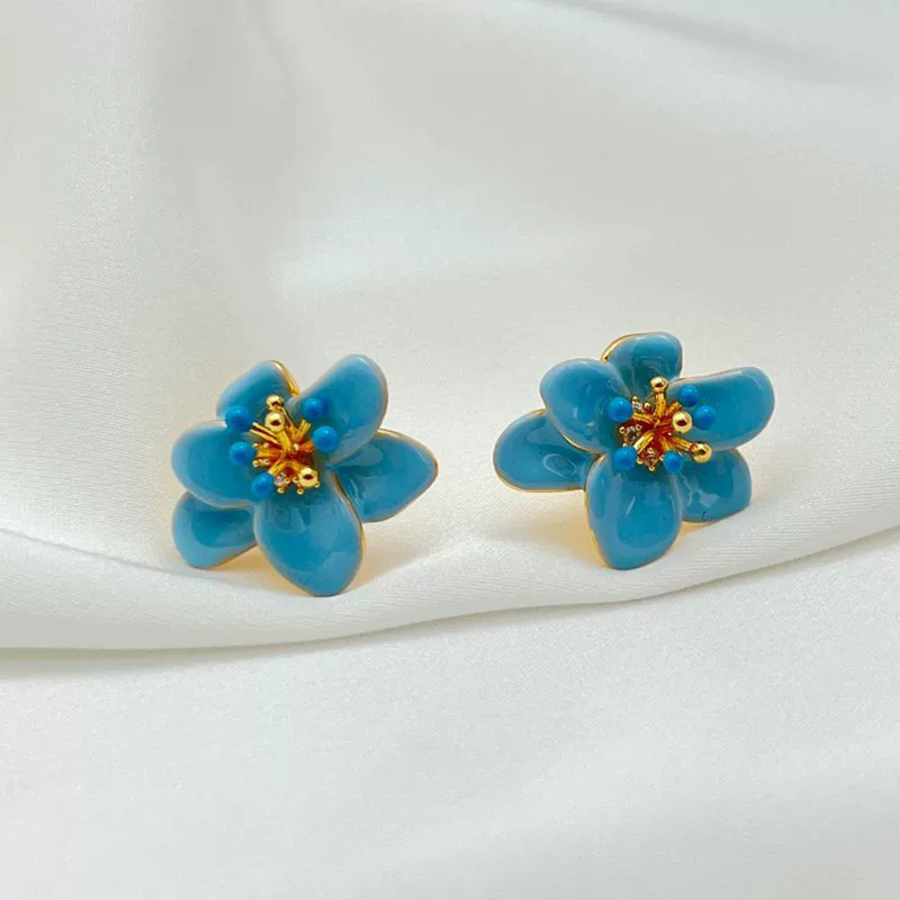 Kendra Scott Summer Dopamine Cream Blue Enamel Flower Earrings Silver Needle